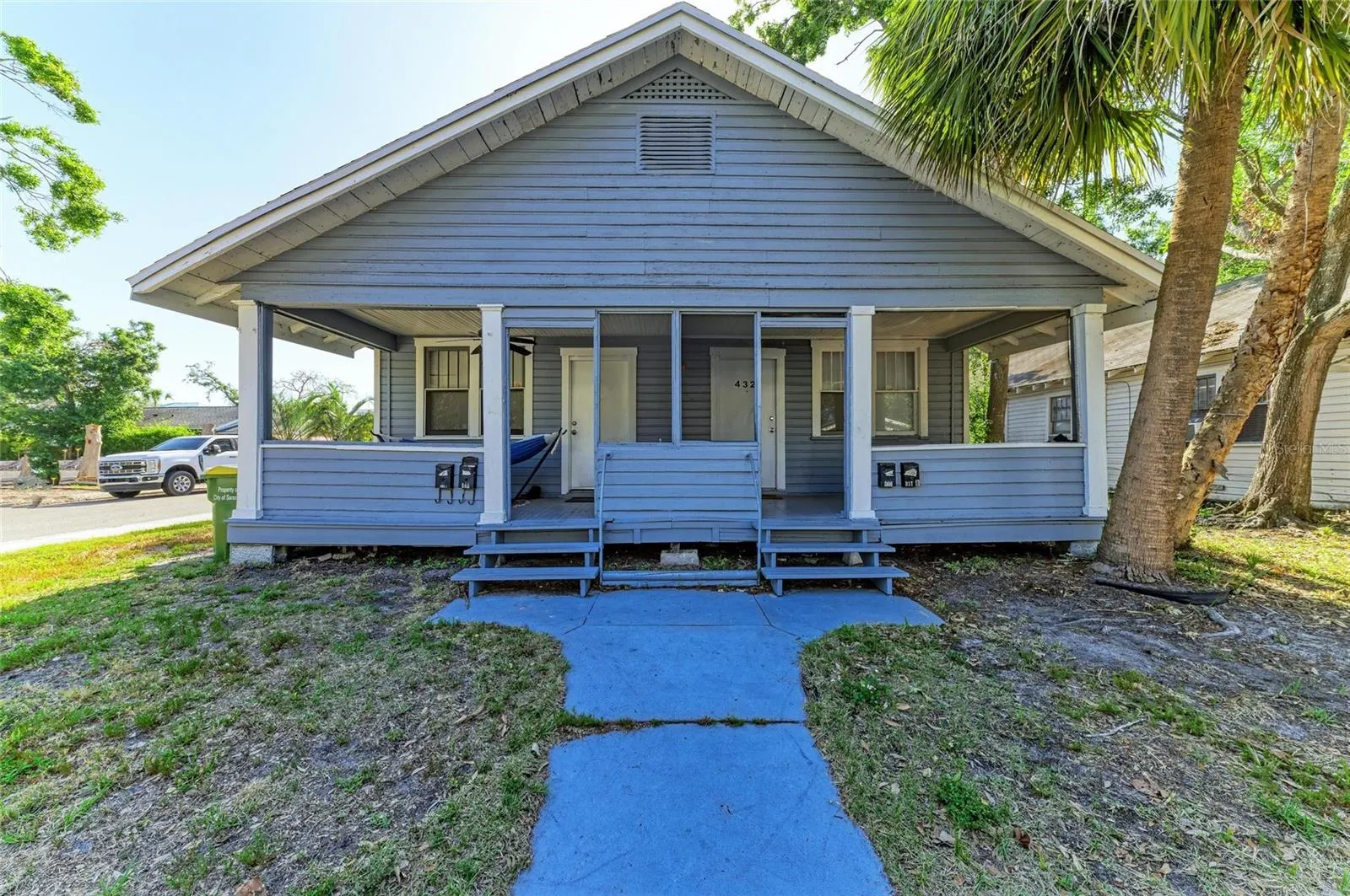 432 ADELIA AVE