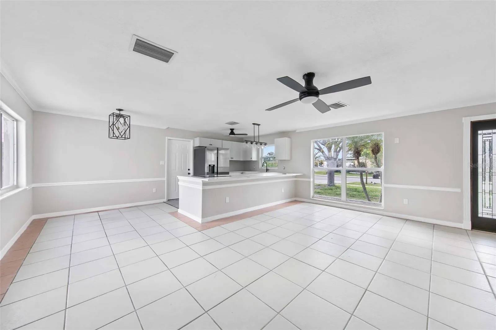 2554 AMBROSE LN