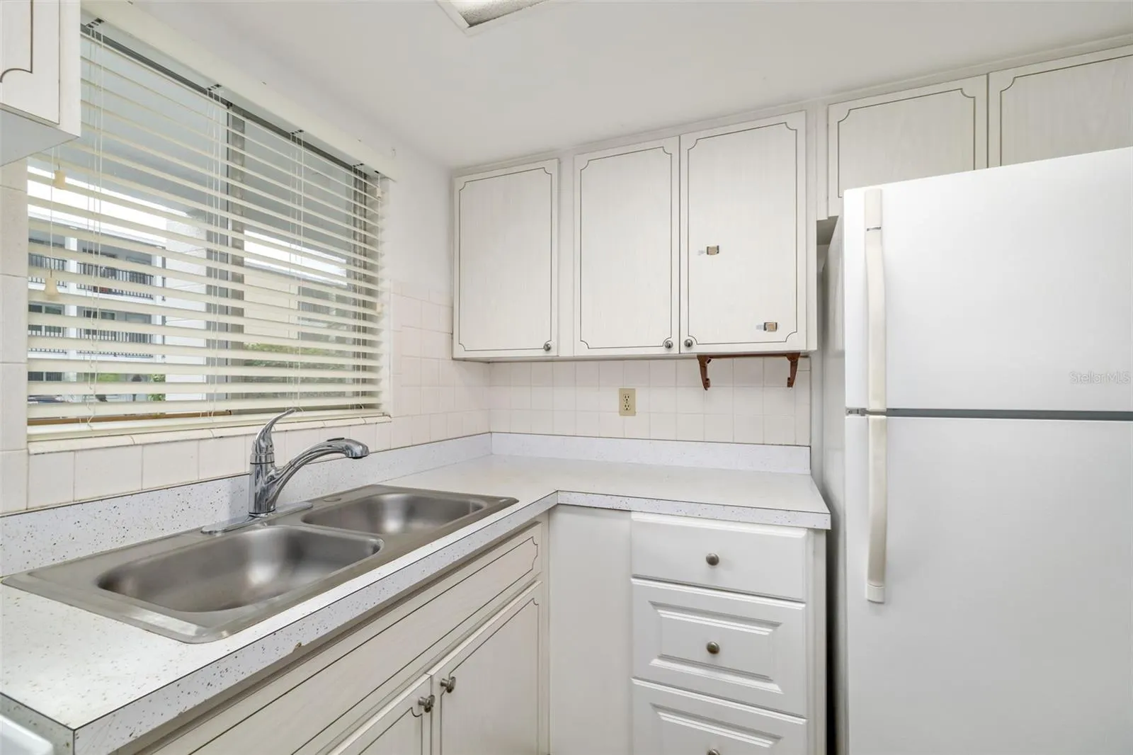 2053 CANAL DR #L-3, #L-3