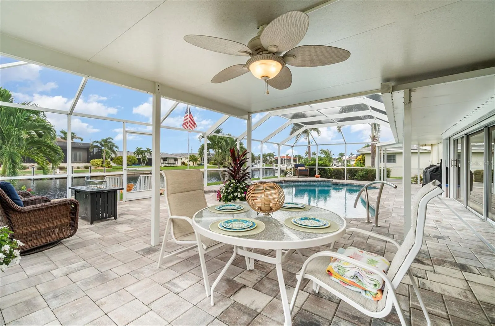529 BELVEDERE CT