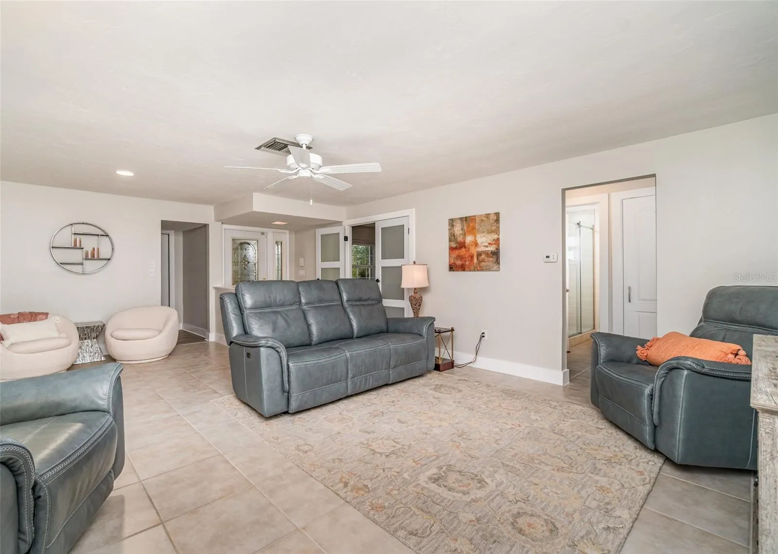529 BELVEDERE CT