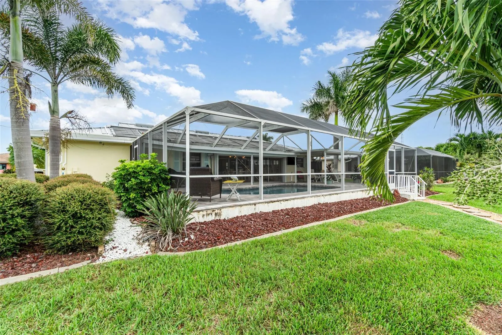 529 BELVEDERE CT