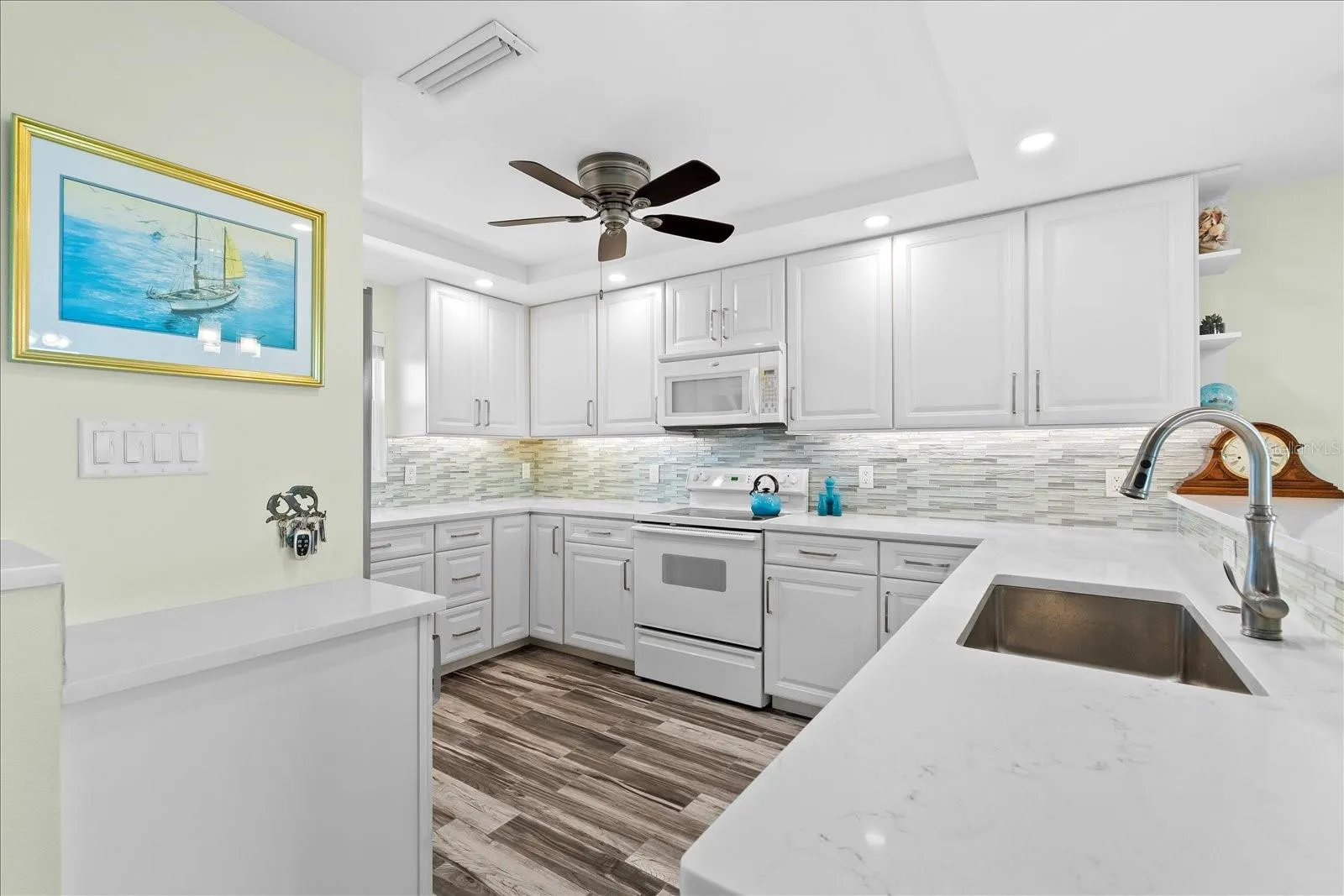9397 MIDNIGHT PASS RD #906, #906