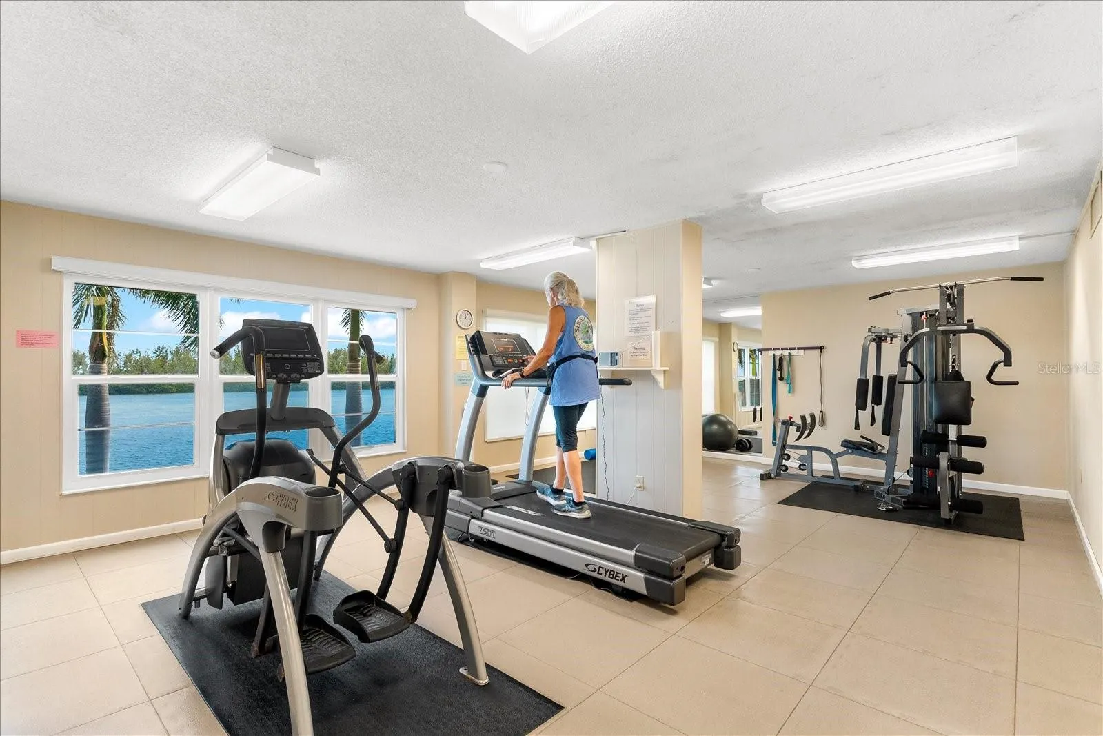 9397 MIDNIGHT PASS RD #906, #906