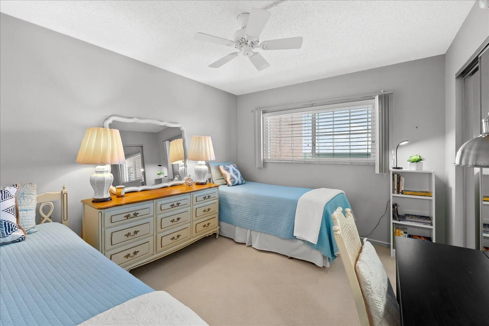 9397 MIDNIGHT PASS RD #906, #906