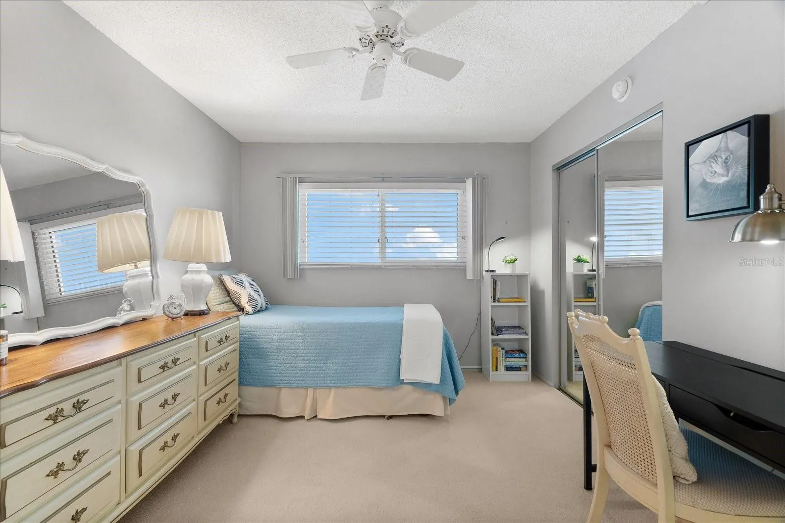 9397 MIDNIGHT PASS RD #906, #906
