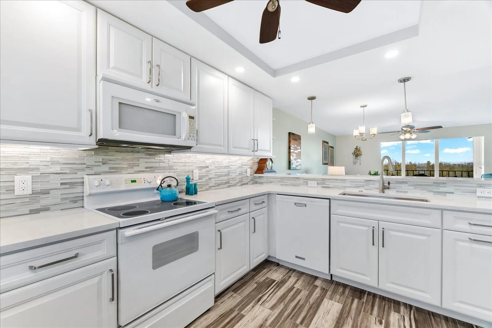 9397 MIDNIGHT PASS RD #906, #906