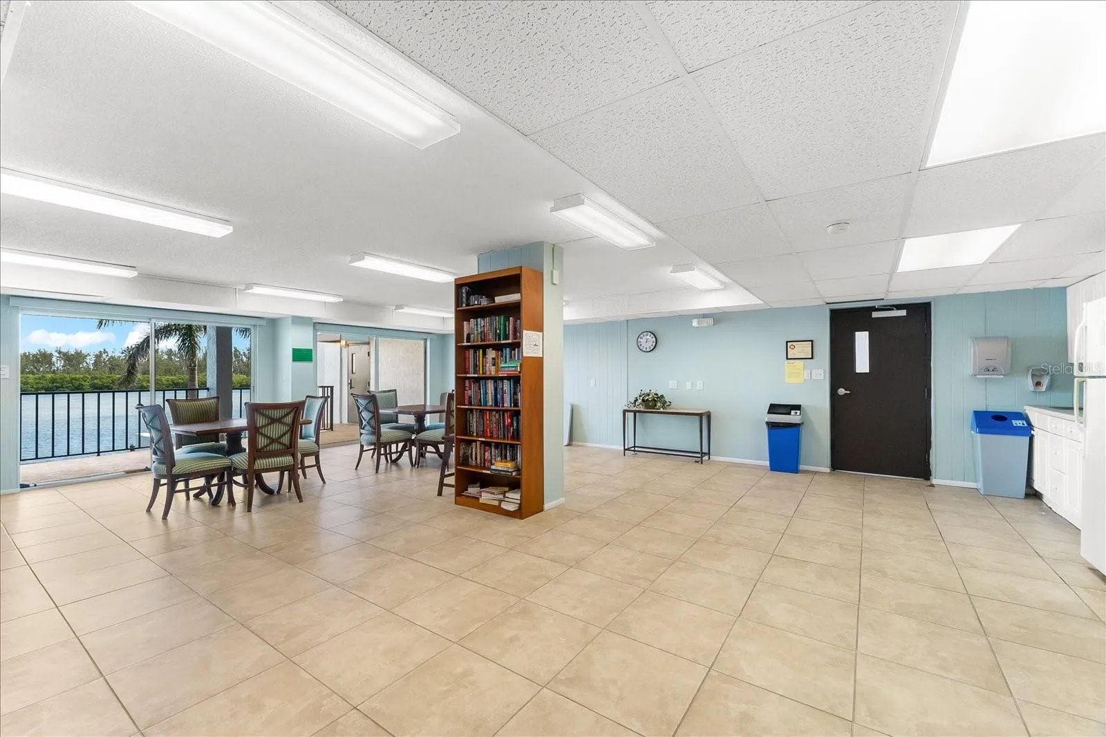9397 MIDNIGHT PASS RD #906, #906