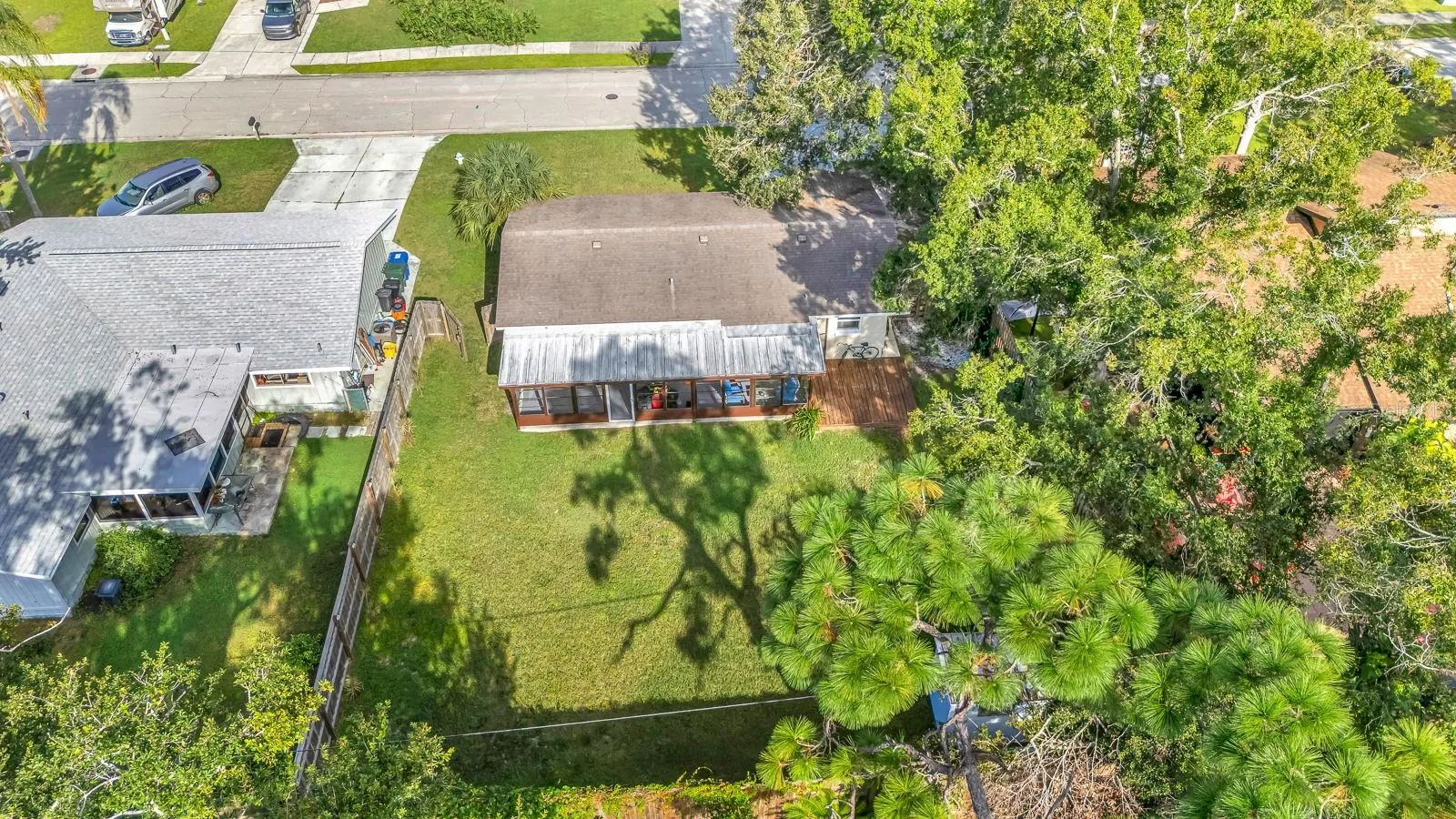 4097 MALDEN DR
