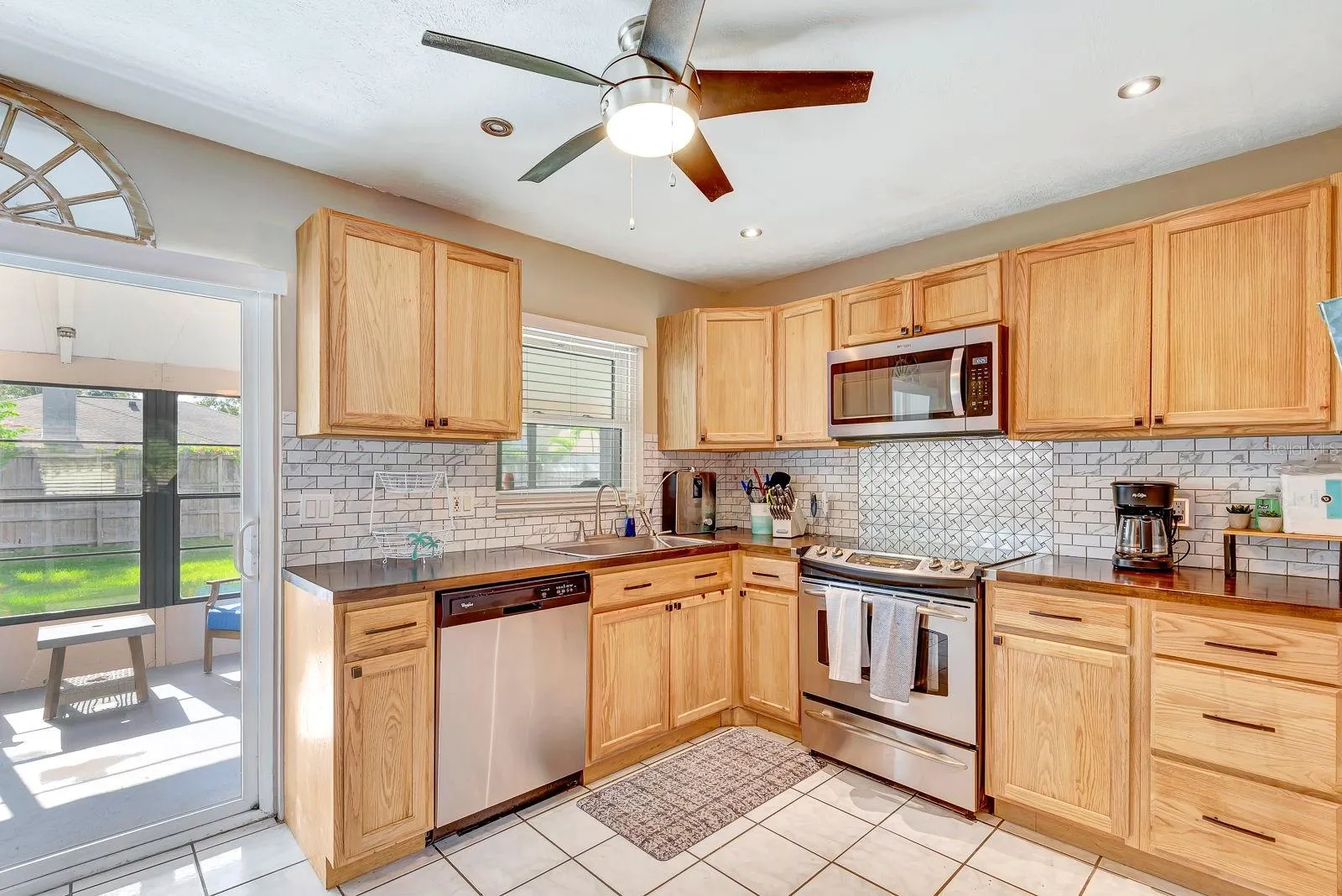 4097 MALDEN DR