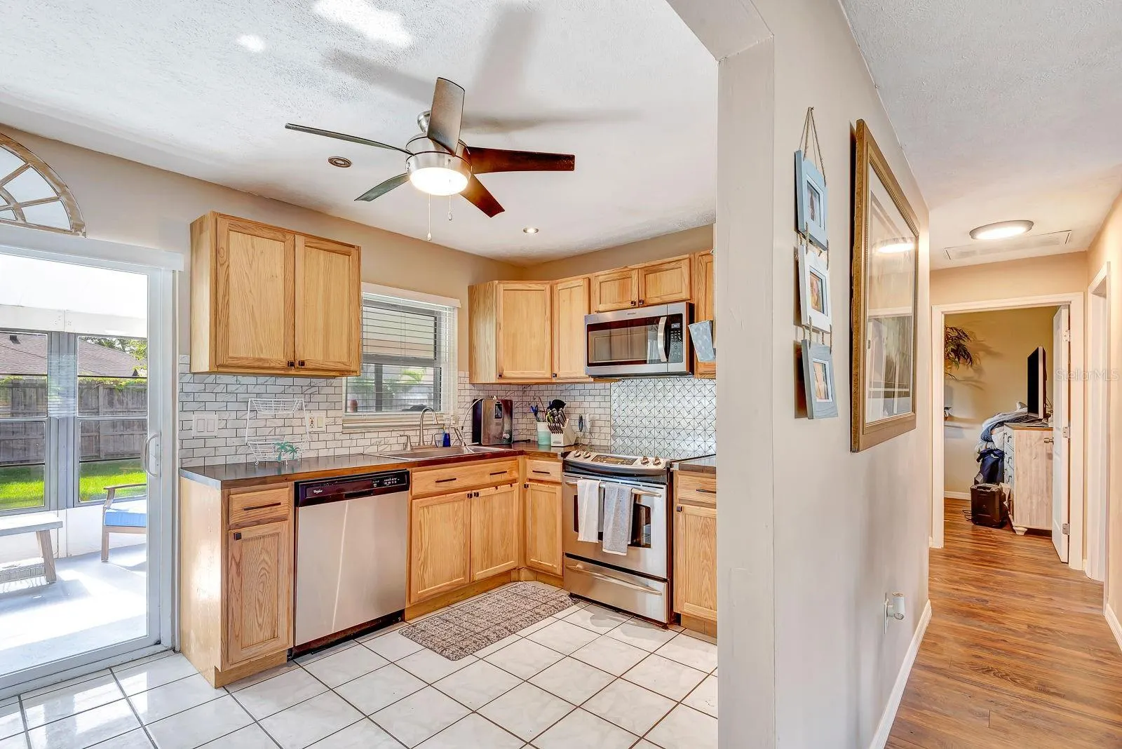 4097 MALDEN DR
