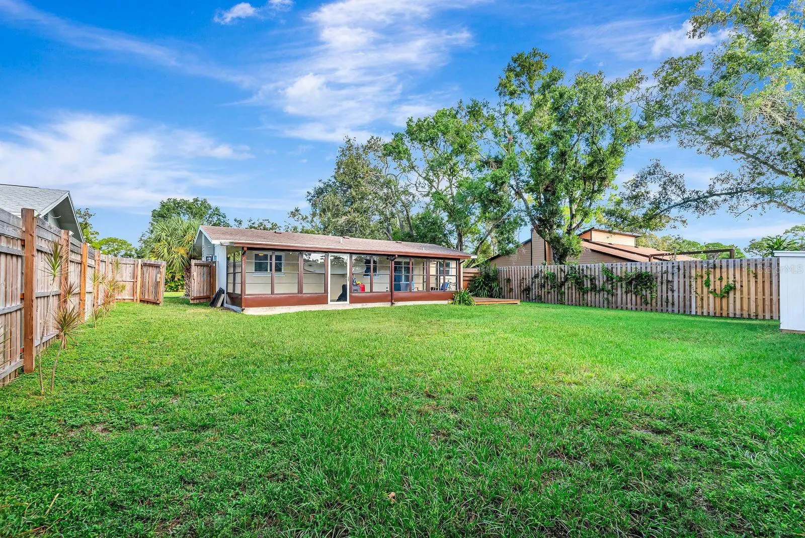 4097 MALDEN DR