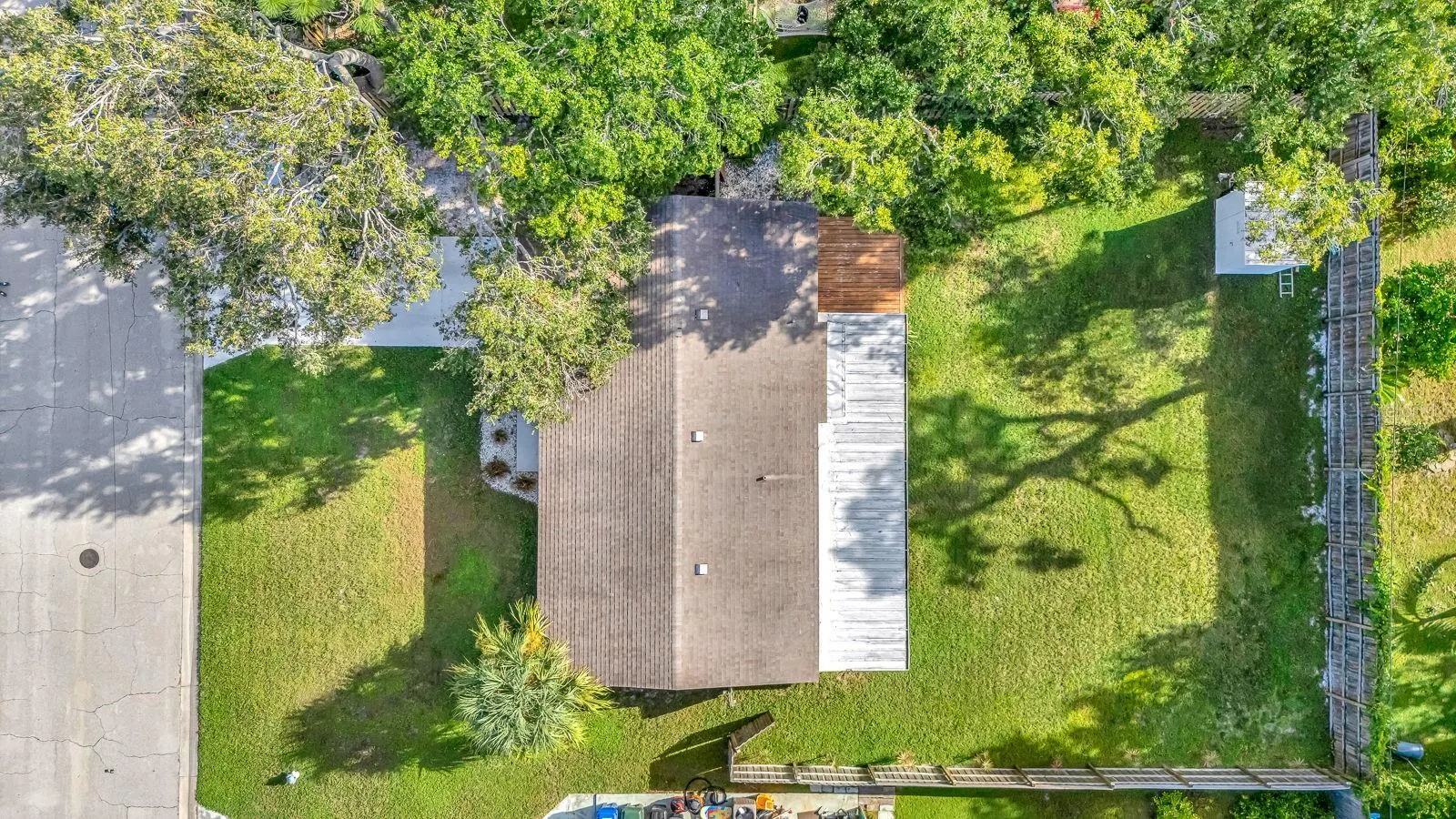 4097 MALDEN DR