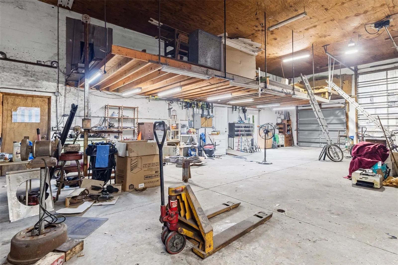 237 BROWNS RD