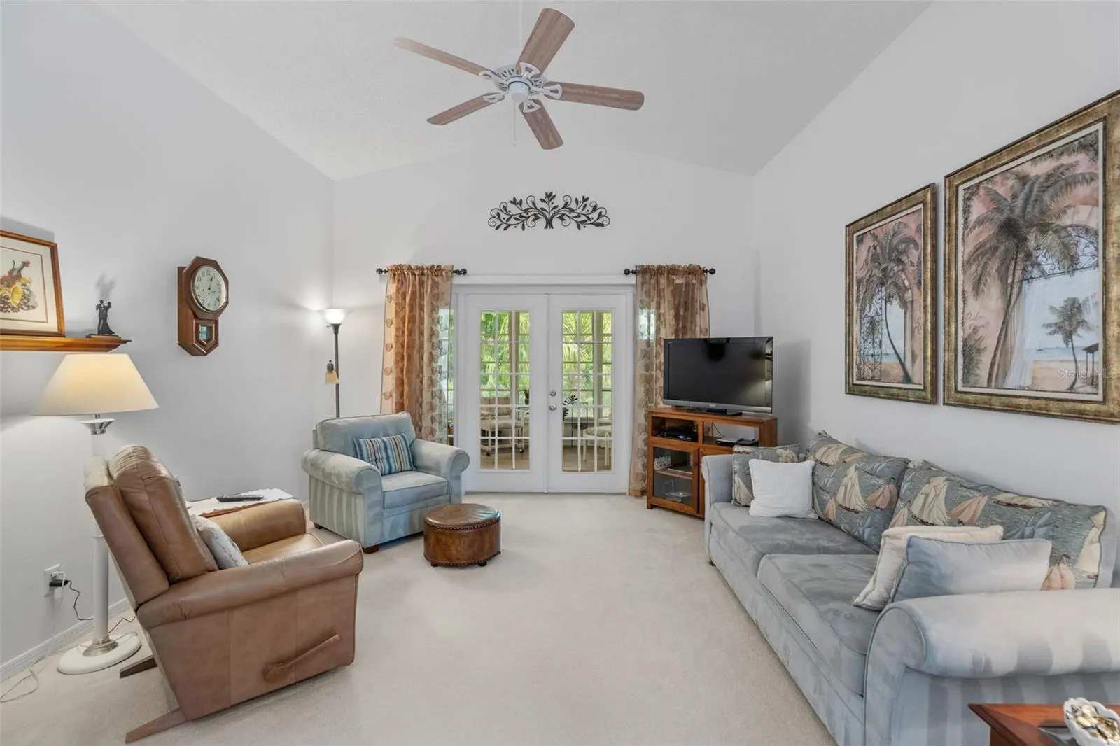4532 FERN DR