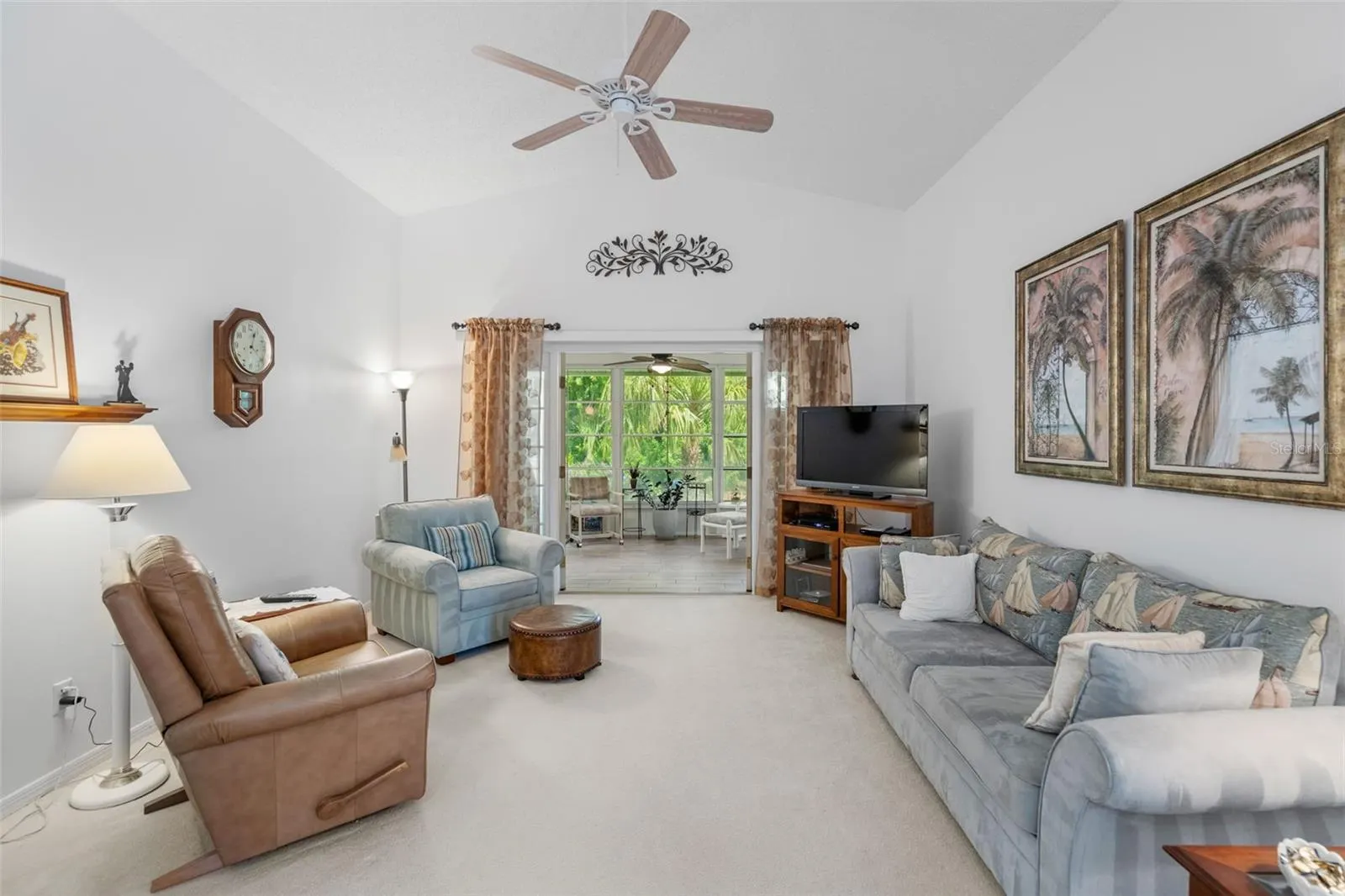 4532 FERN DR