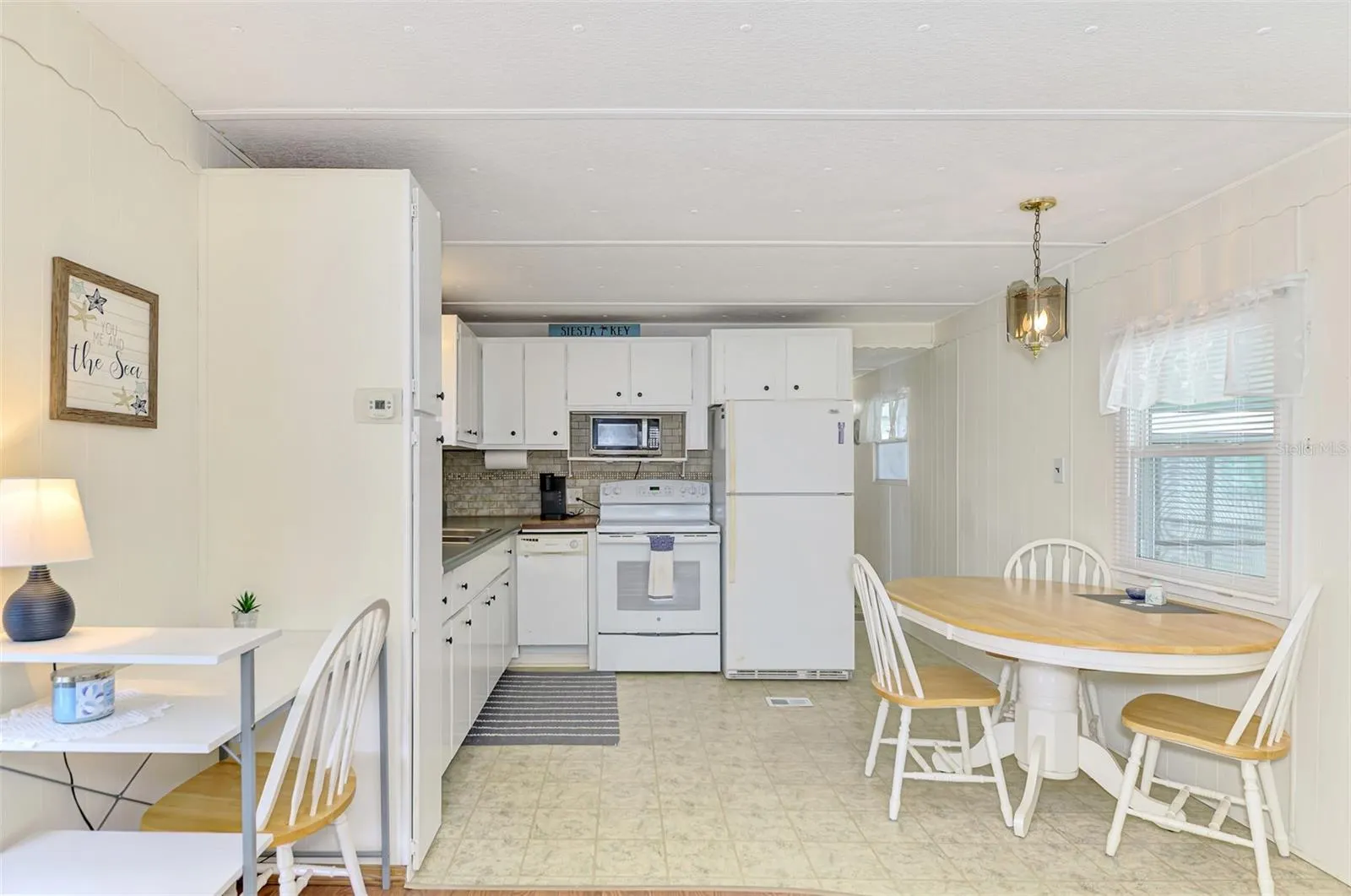 259 INNER DR E