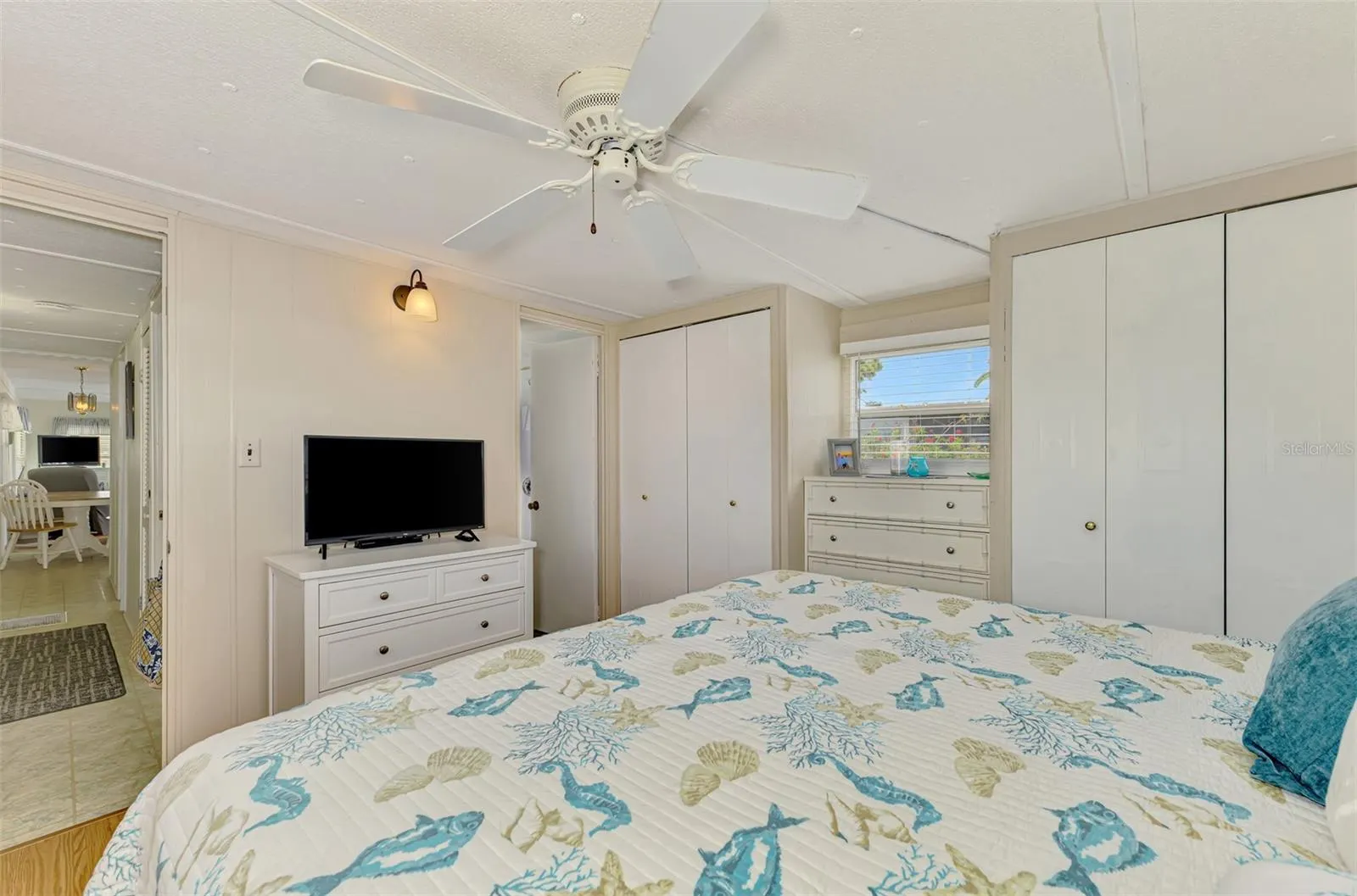259 INNER DR E
