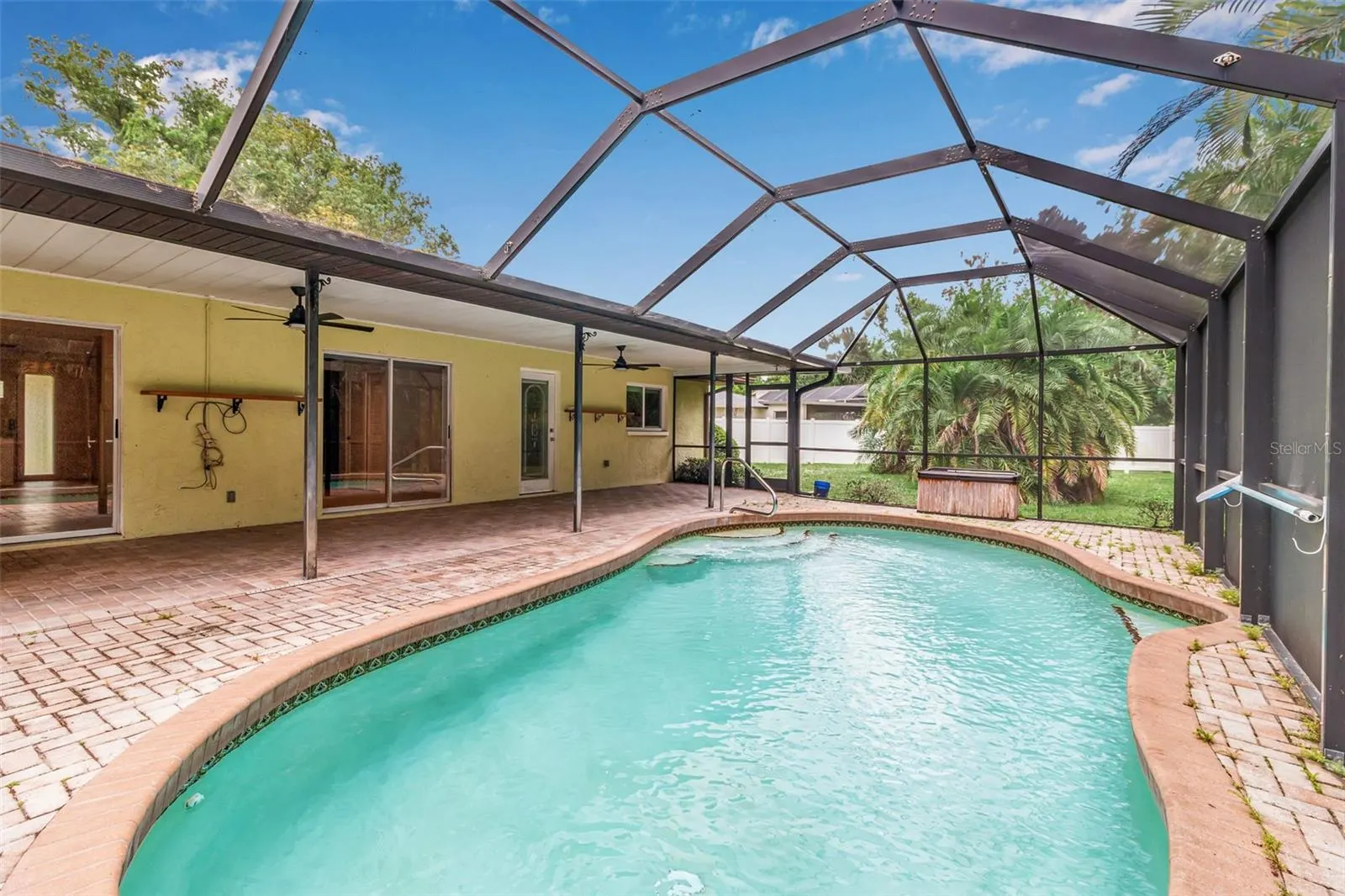 155 MIMOSA CIR