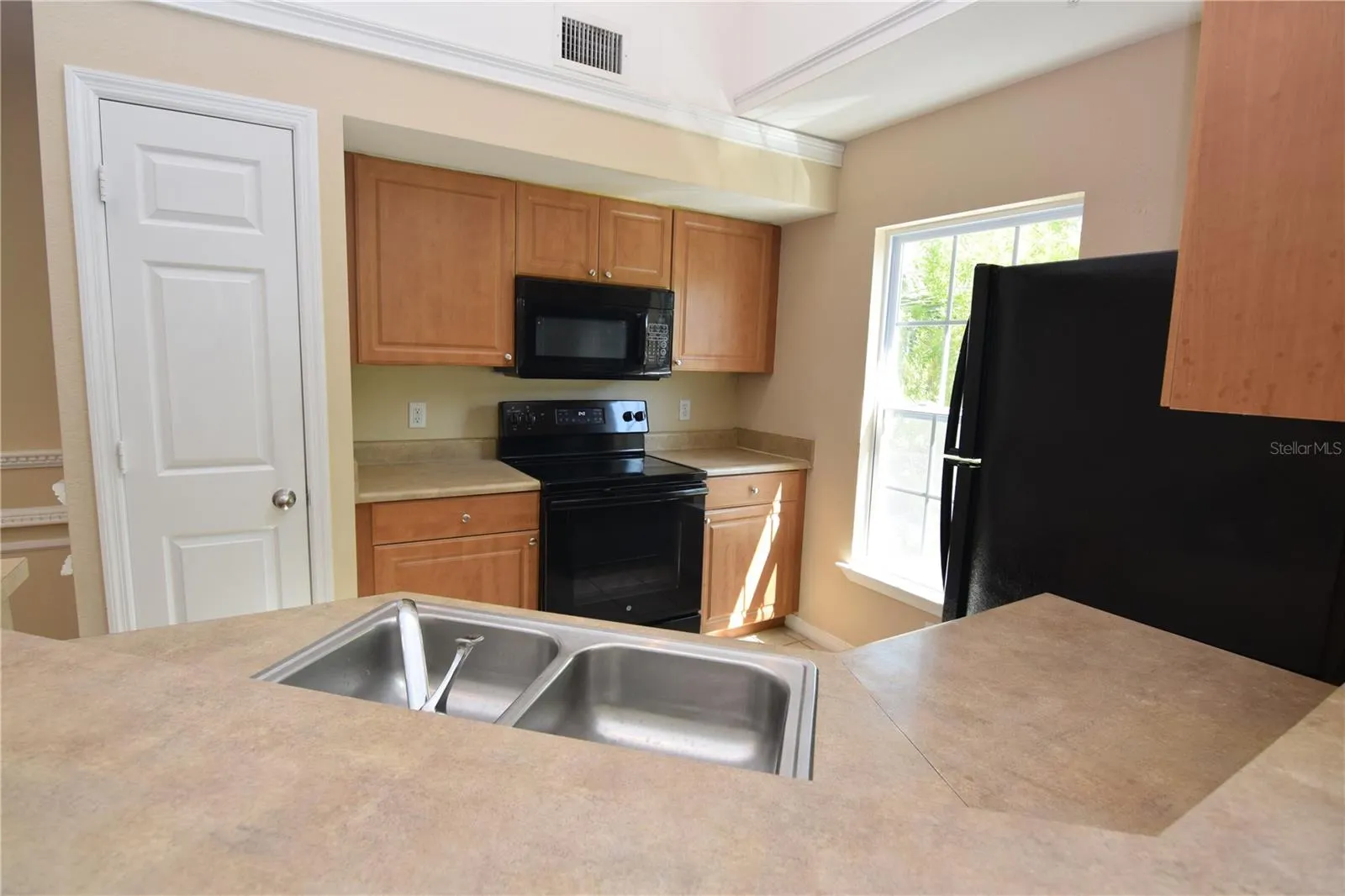 5711 SOLDIER CIR #201, #201