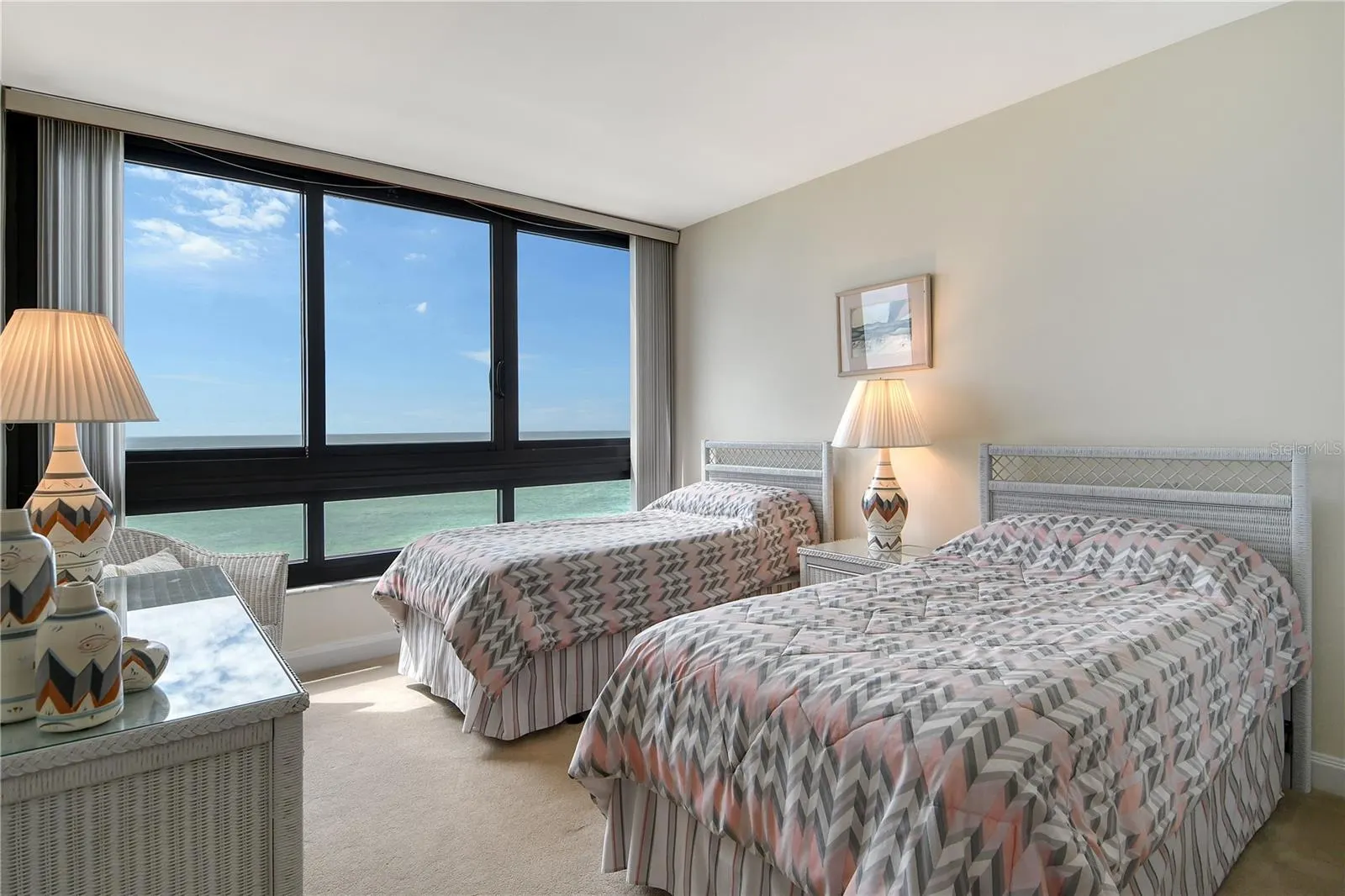 575 SANCTUARY DR #A404, #A404