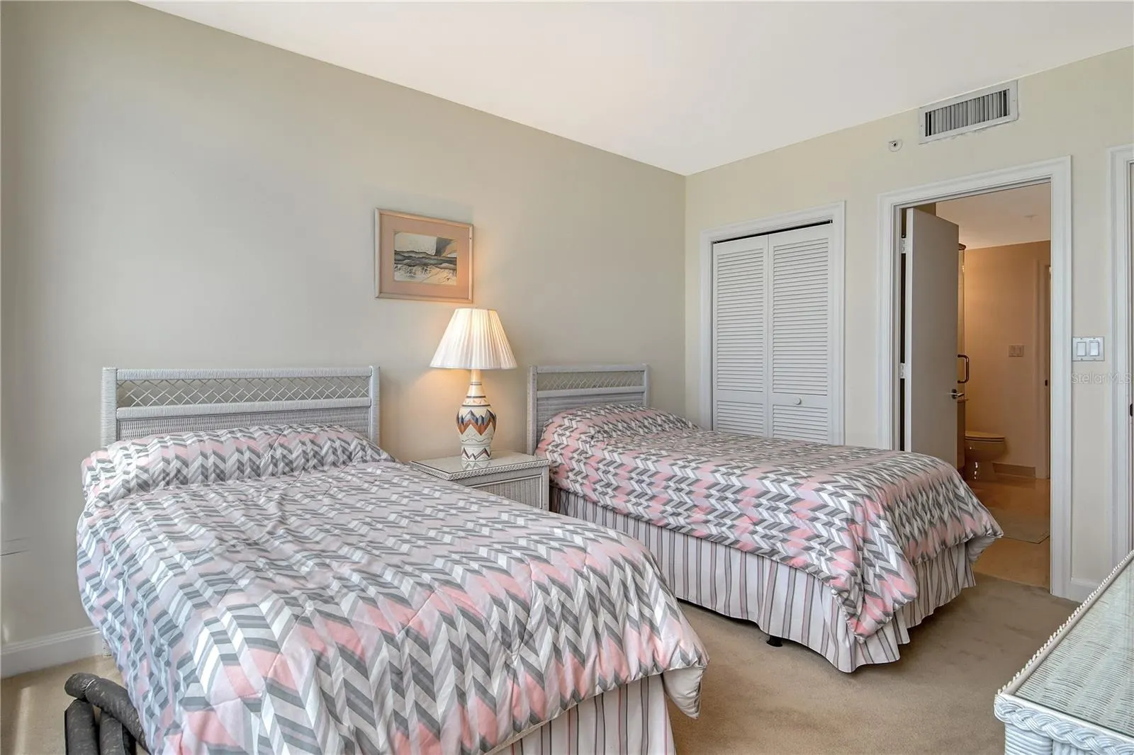 575 SANCTUARY DR #A404, #A404