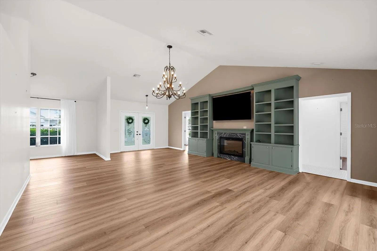 218 BRANDYWINE CIRCLE