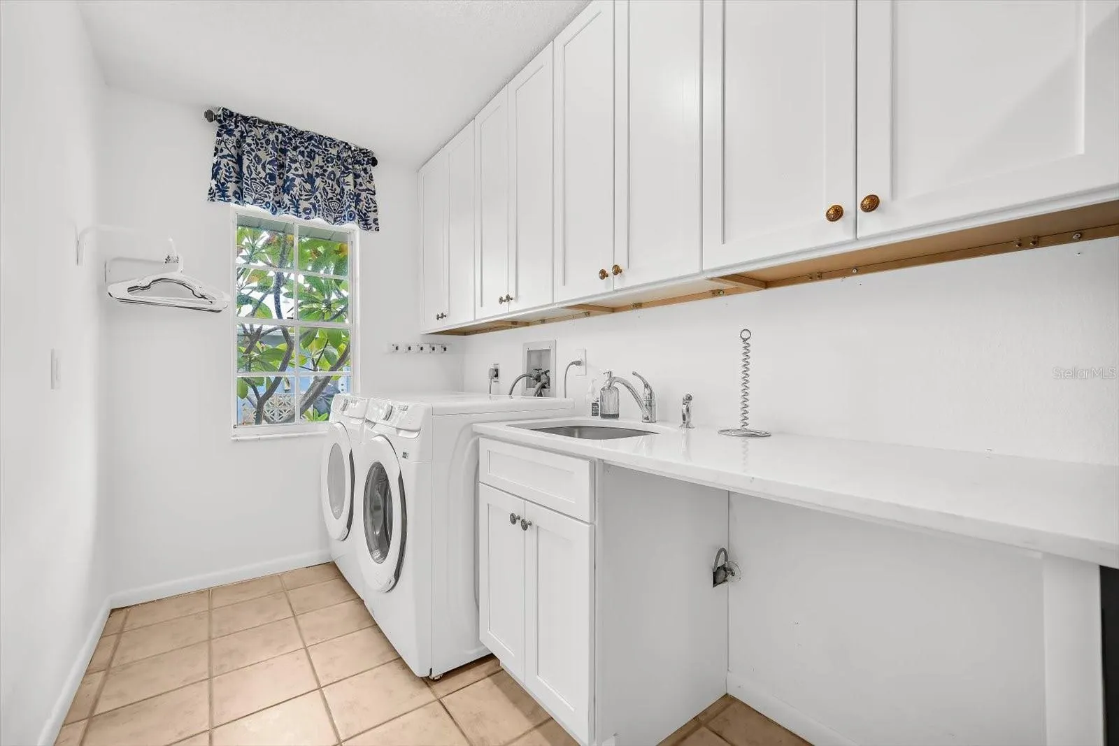 218 BRANDYWINE CIRCLE