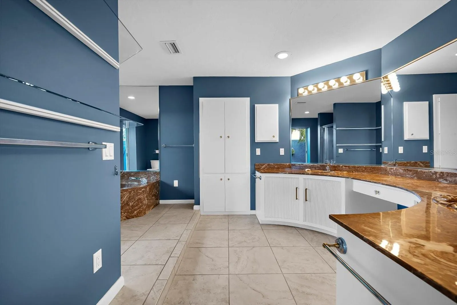 218 BRANDYWINE CIRCLE