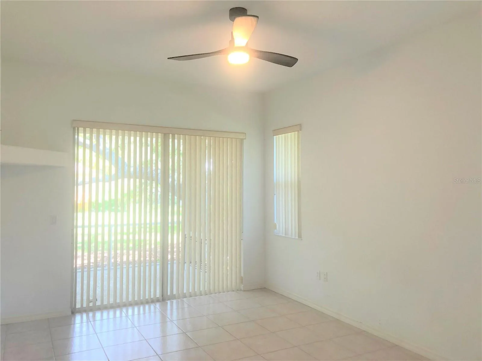 3892 CANOPY WAY