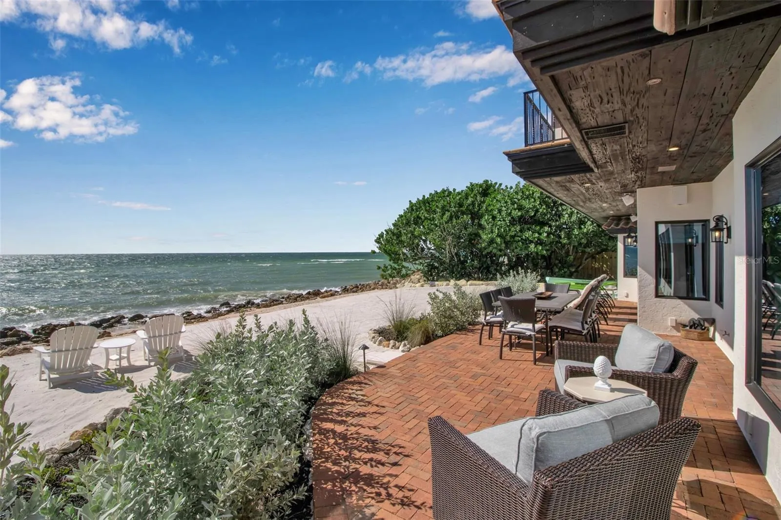 121 N CASEY KEY RD