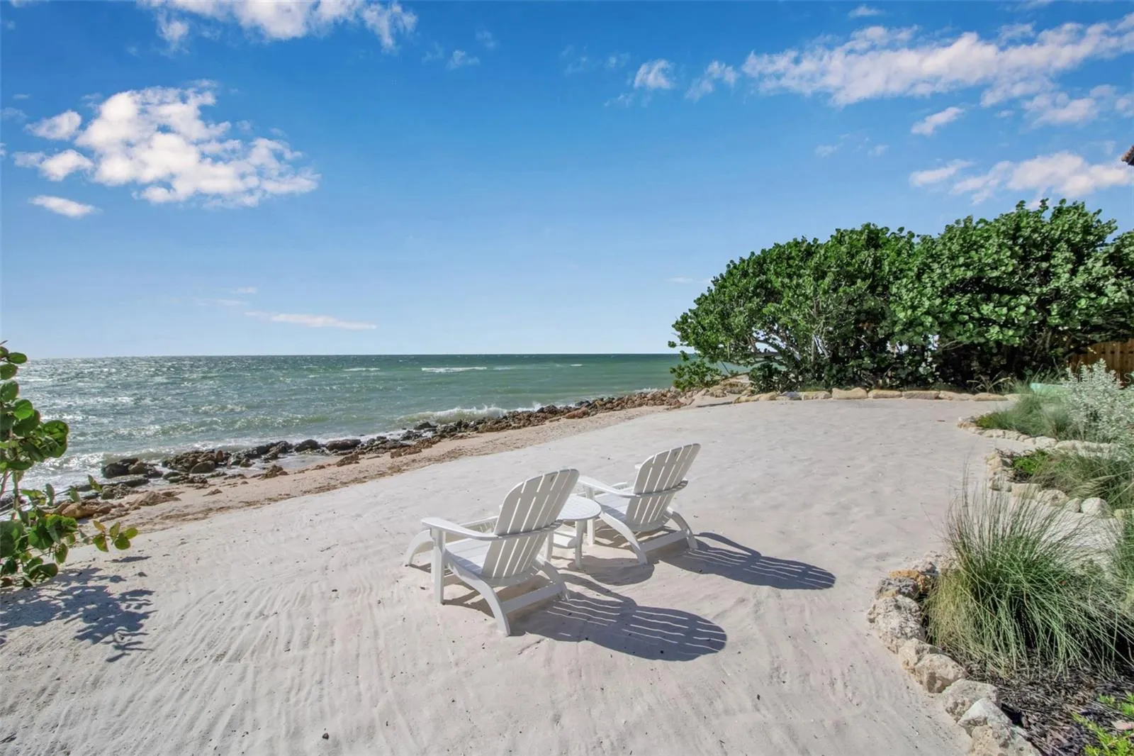 121 N CASEY KEY RD