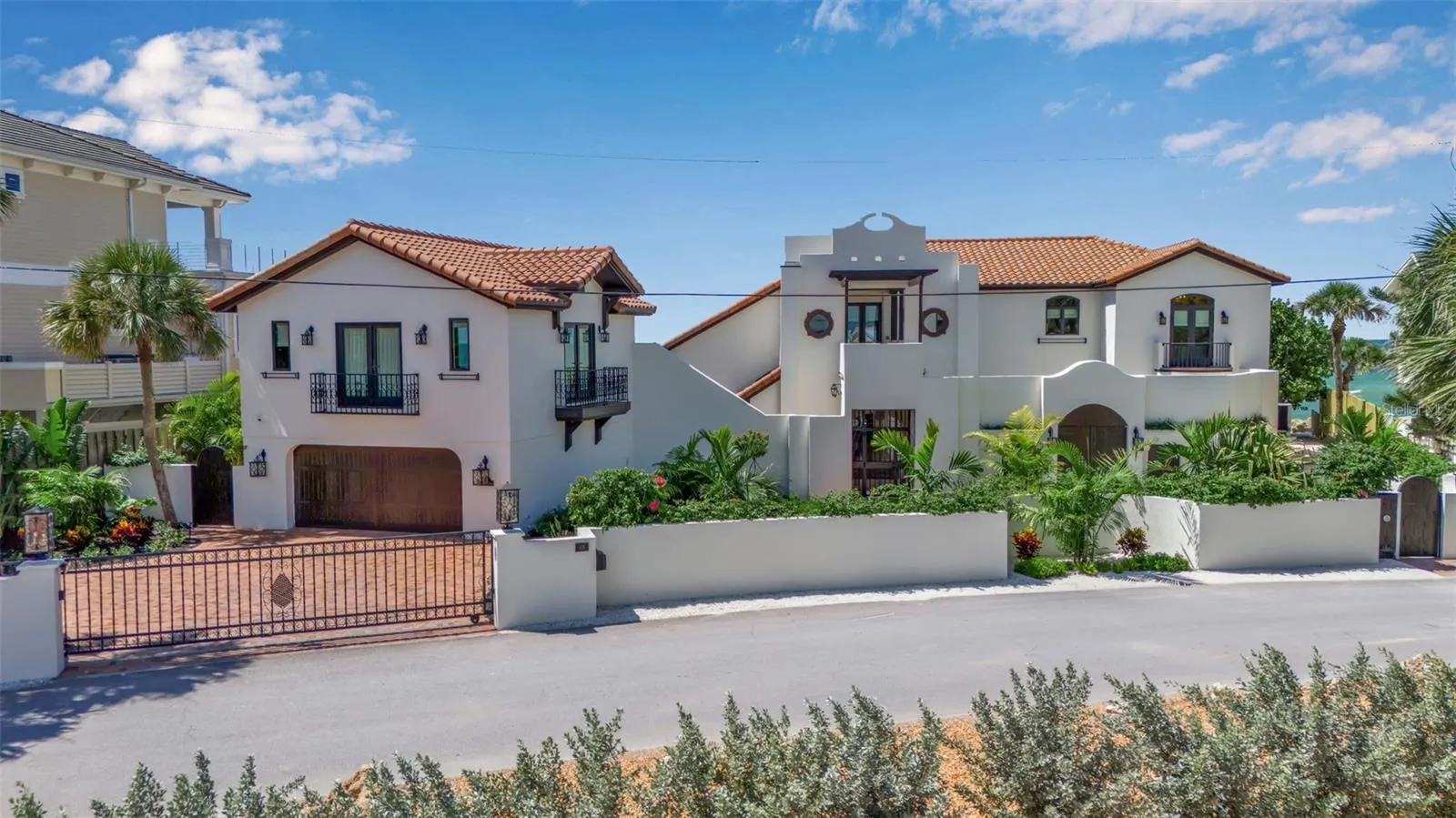 121 N CASEY KEY RD