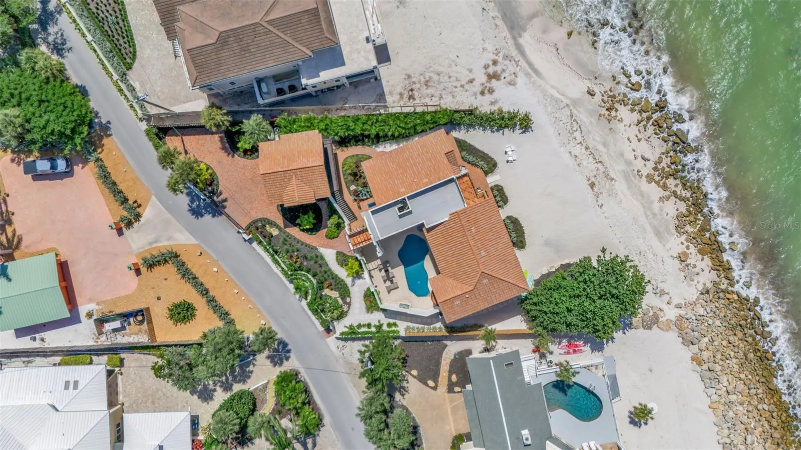 121 N CASEY KEY RD