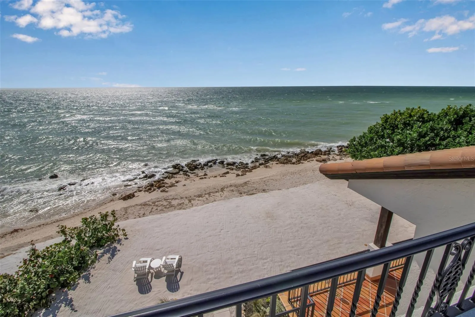 121 N CASEY KEY RD