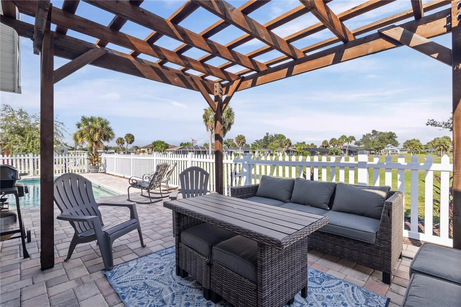 150 ROTONDA CIR