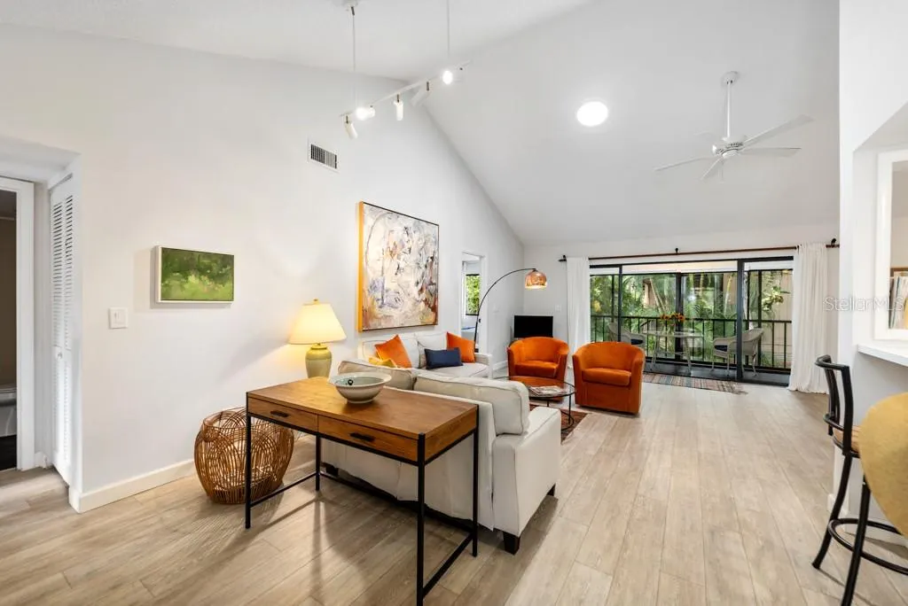1711 PELICAN COVE RD #443, #443