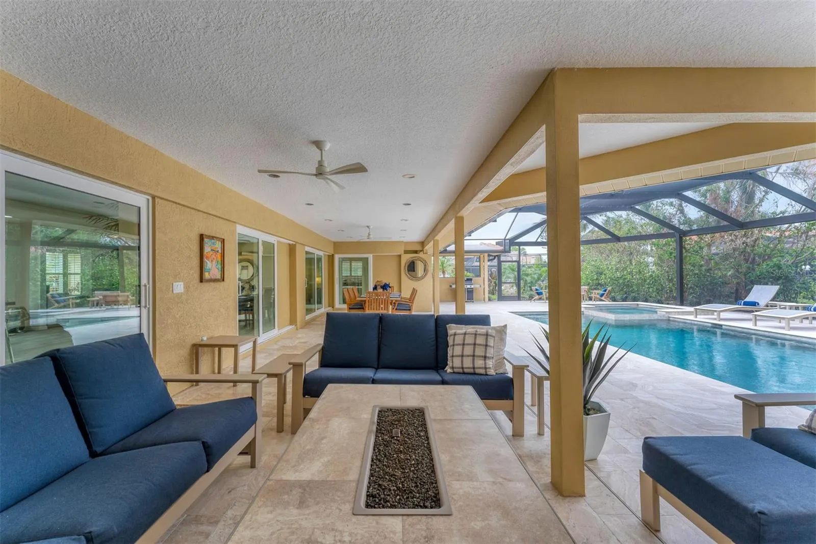 312 YACHT HARBOR DR