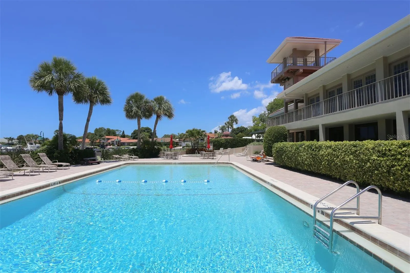 312 YACHT HARBOR DR