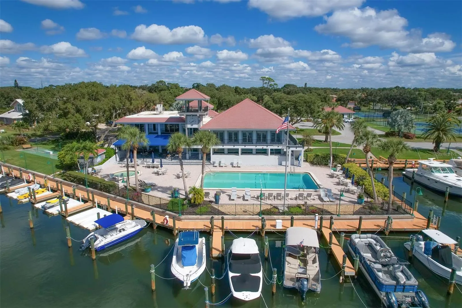312 YACHT HARBOR DR