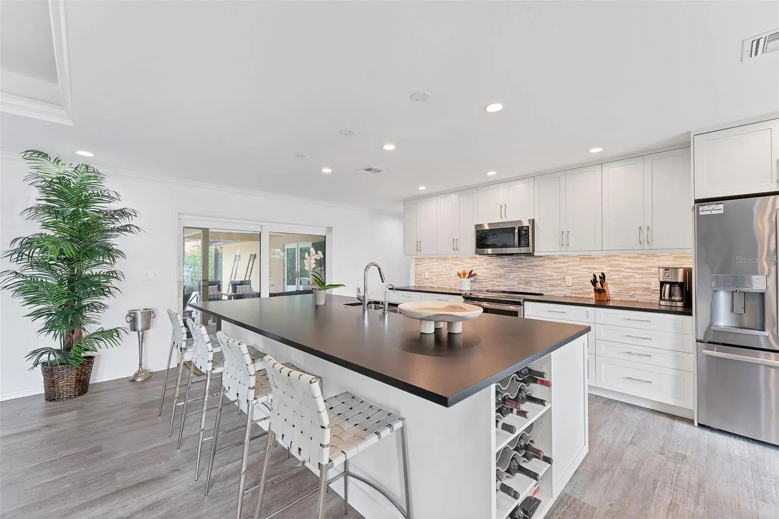312 YACHT HARBOR DR