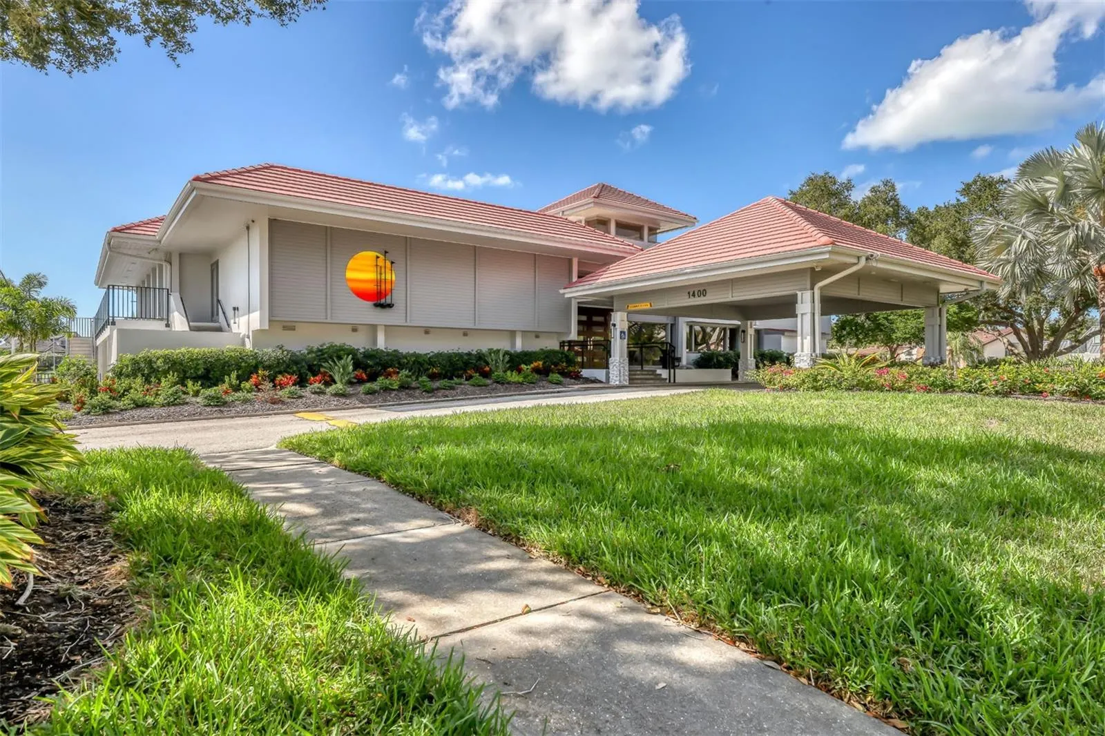 312 YACHT HARBOR DR