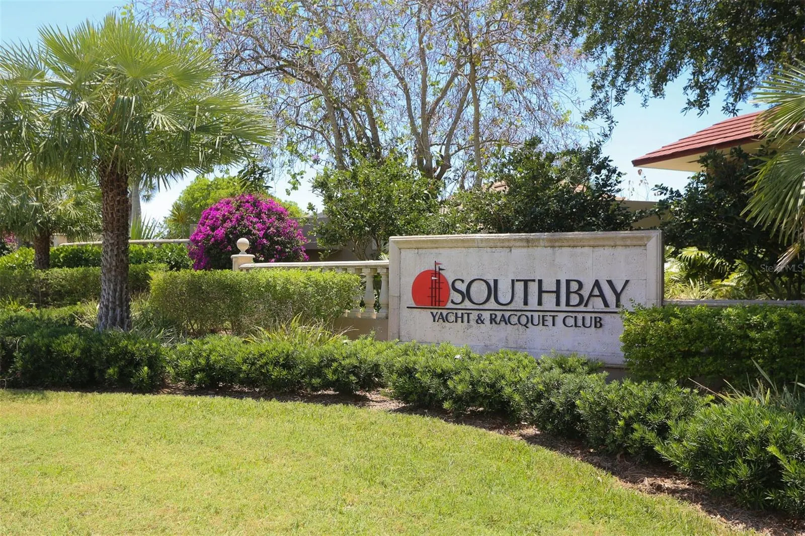 312 YACHT HARBOR DR
