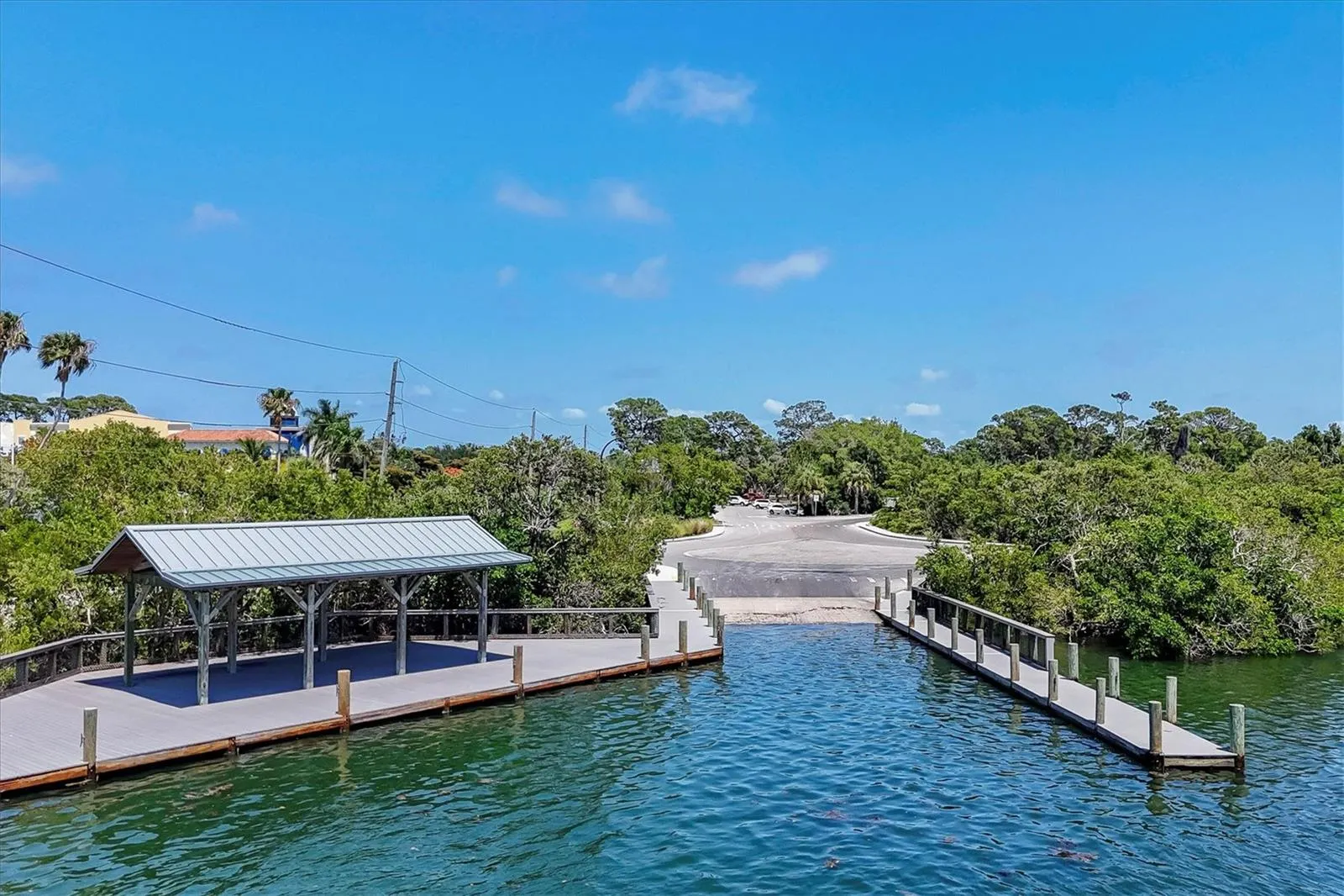 312 YACHT HARBOR DR