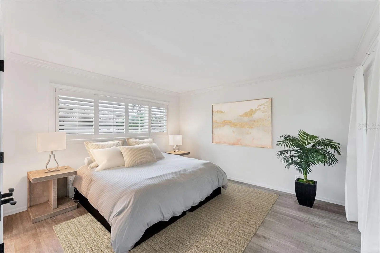 312 YACHT HARBOR DR