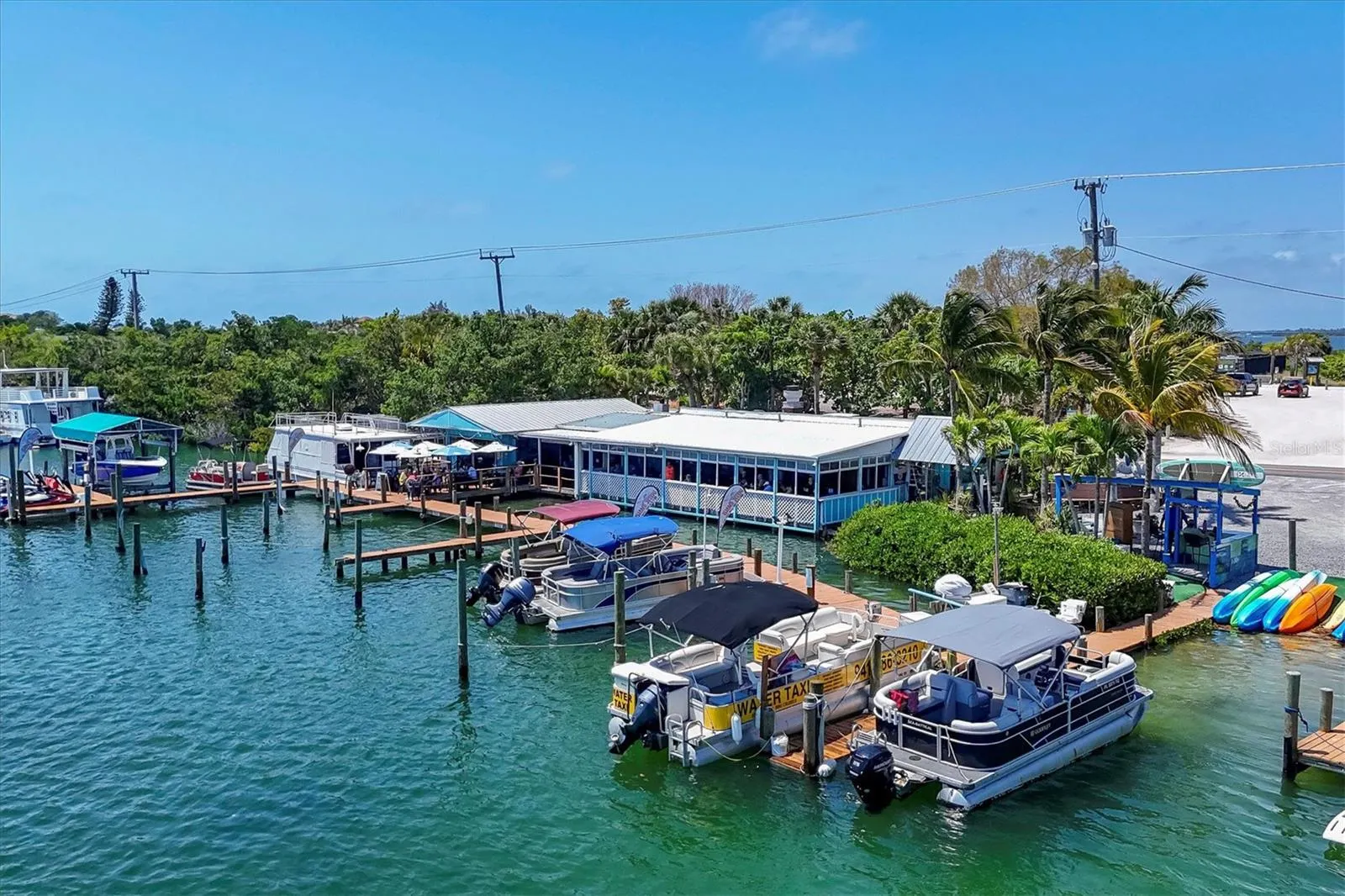 312 YACHT HARBOR DR