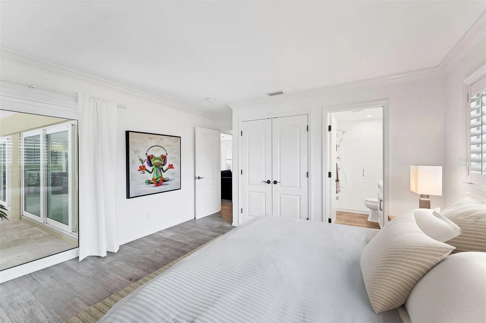 312 YACHT HARBOR DR