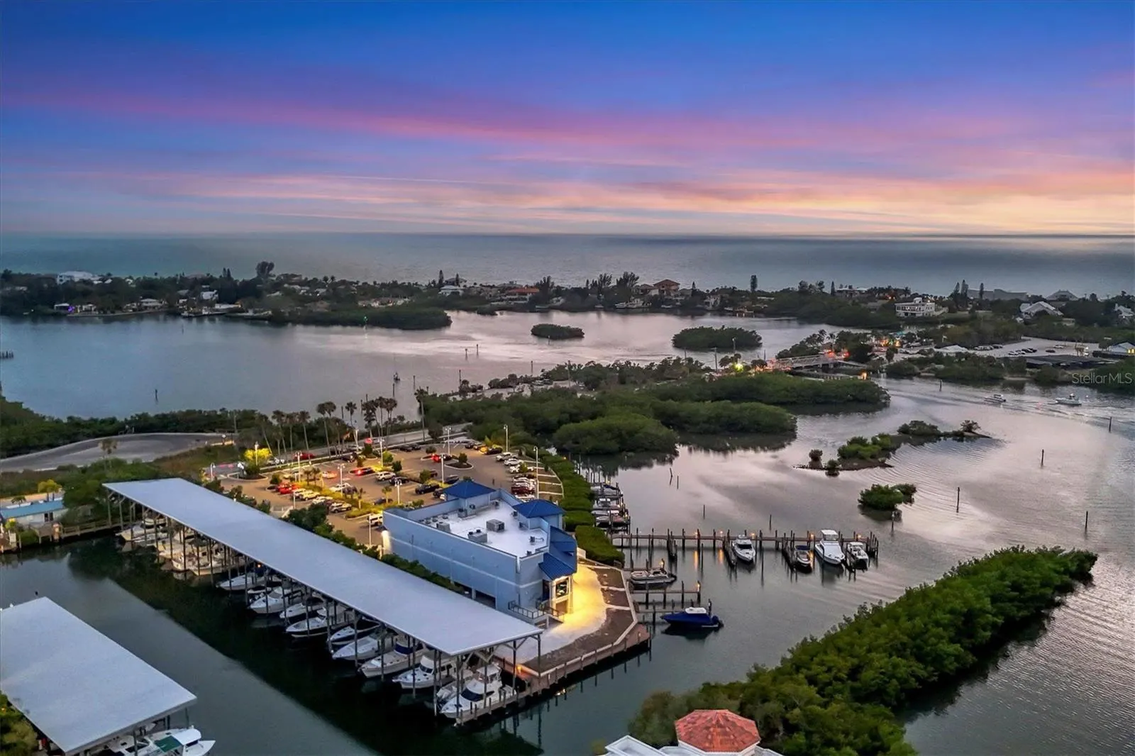 312 YACHT HARBOR DR