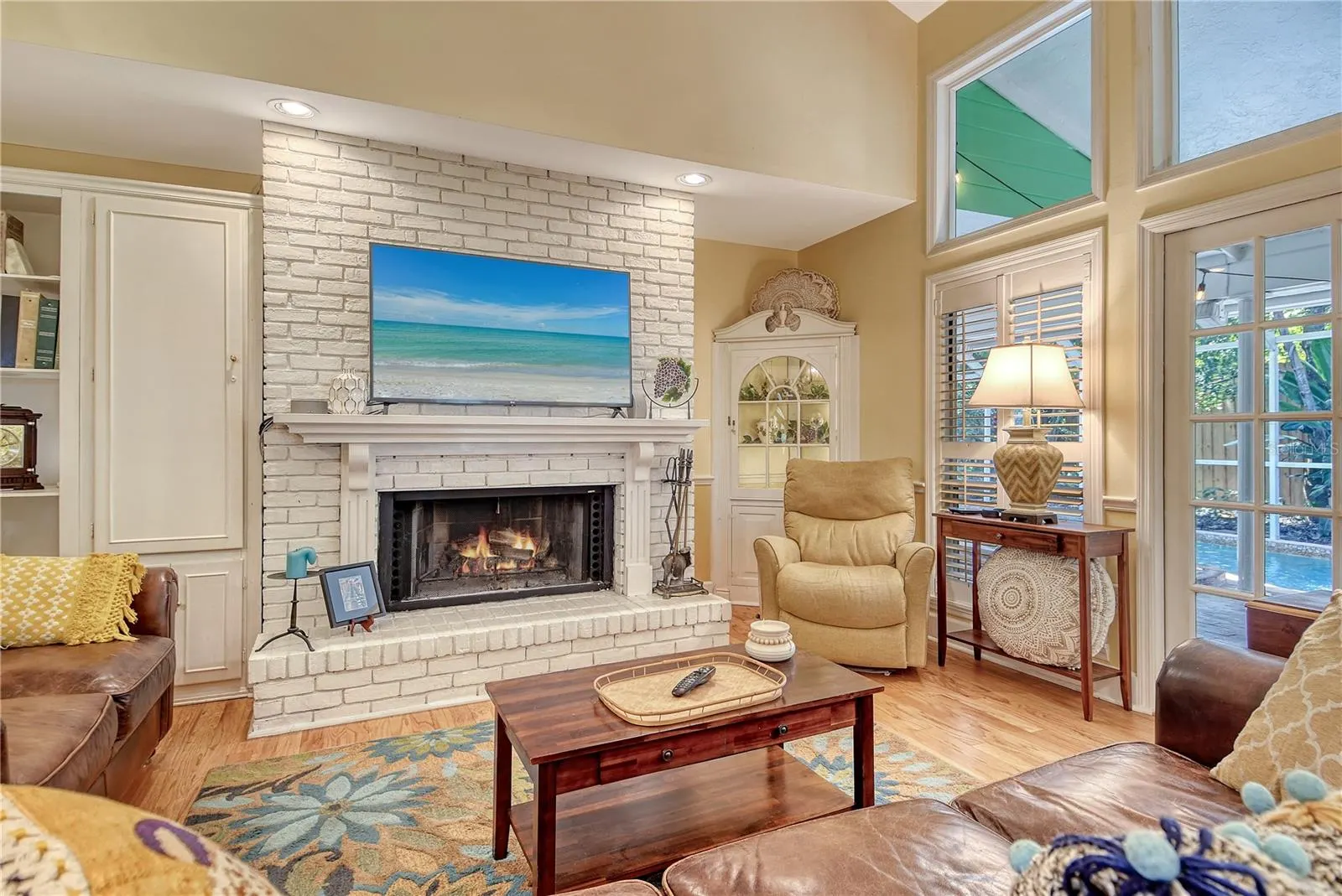 4550 CHIMNEY CREEK DR