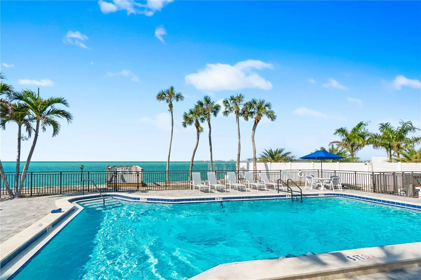 4822 OCEAN BLVD #9D, #9D